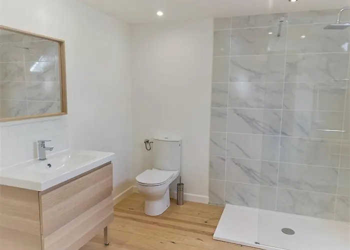 2 Private Pool With Stunning Views!!